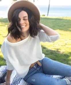 Evanna Mono | Lace Front & Monofilament Synthetic Wig By Amore Wigs For Women 19 Evanna Mono | Lace Front & Monofilament Synthetic Wig By Amore Wigs For Women