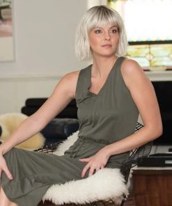 Wigs For Women Holland | Lace Front & Monofilament Top Synthetic Wig By Estetica 13 Wigs For Women Holland | Lace Front & Monofilament Top Synthetic Wig By Estetica